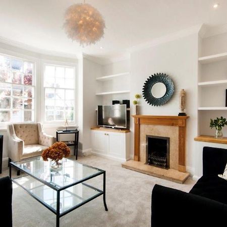 Modern Family Home In London Close To Amenities And Train 外观 照片