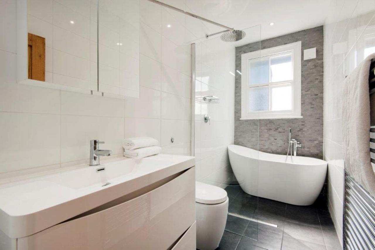 Modern Family Home In London Close To Amenities And Train 外观 照片