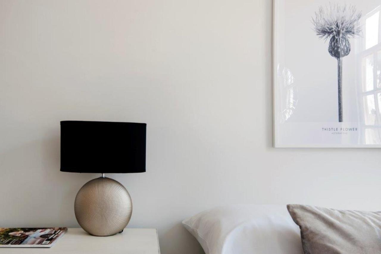 Modern Family Home In London Close To Amenities And Train 外观 照片